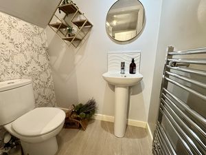 Ground Floor WC- click for photo gallery